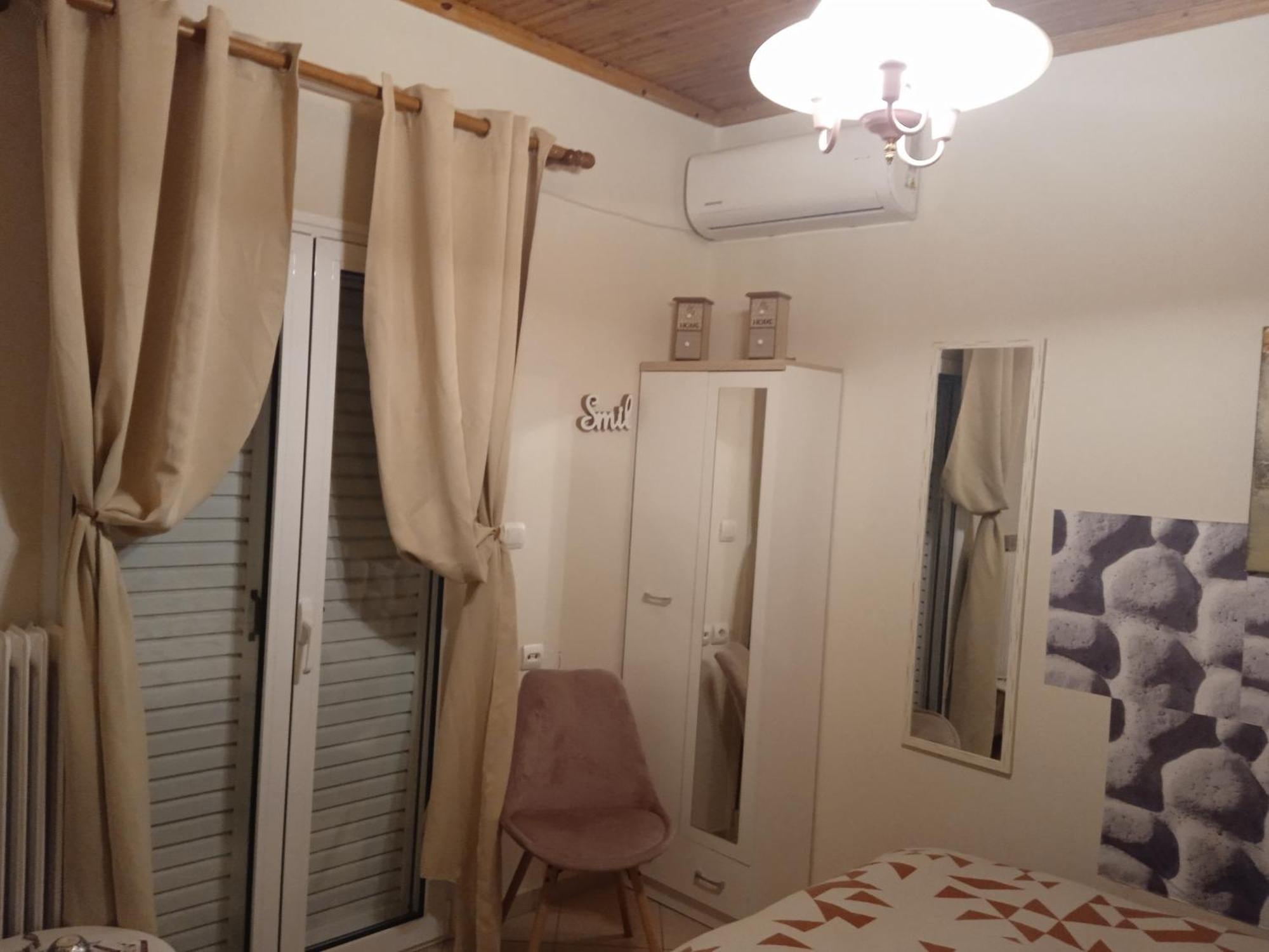 Kikas Apartment 1 Калампака Екстериор снимка